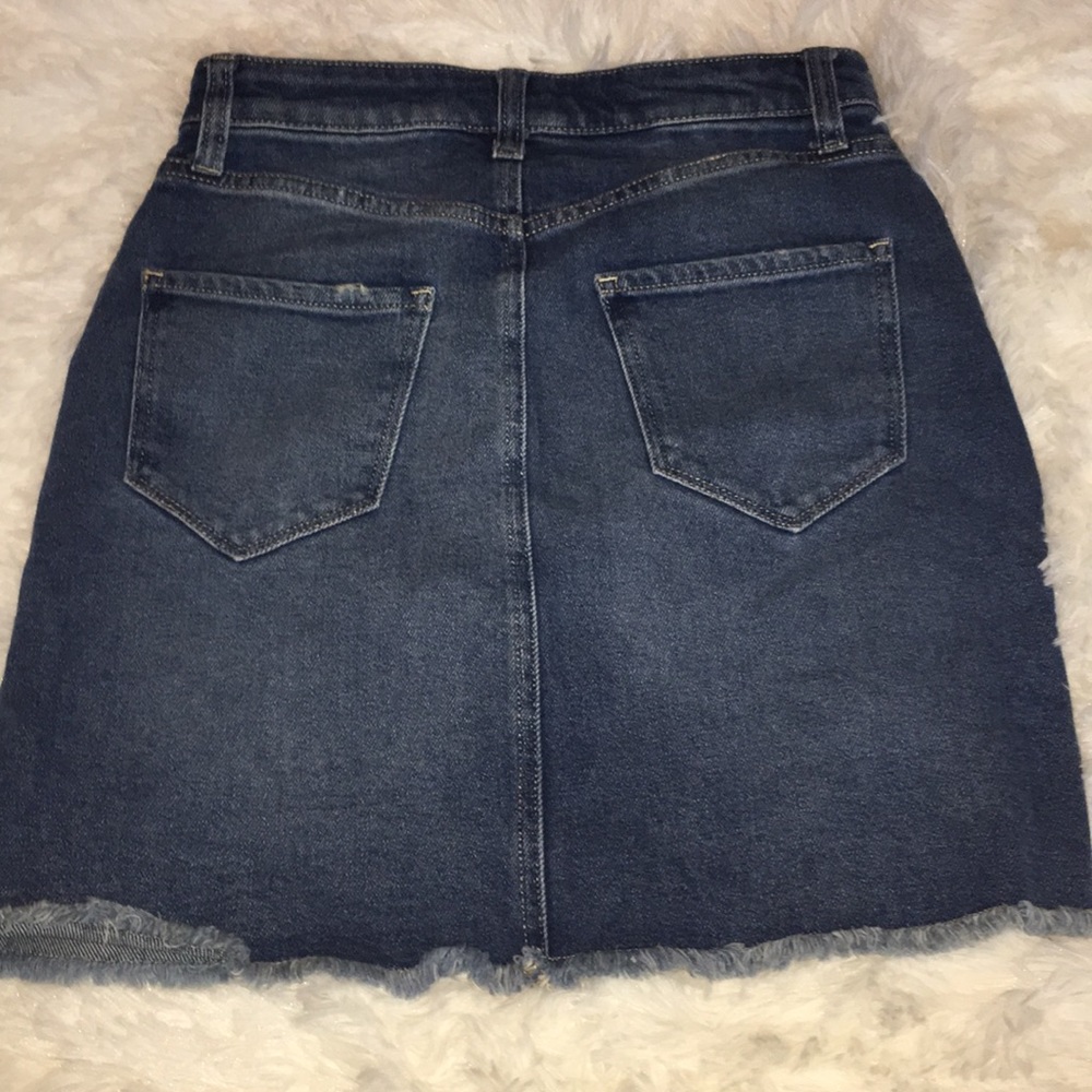 Arizona Co Distressed Denim Skirt Size 3 - Picture 3 of 3